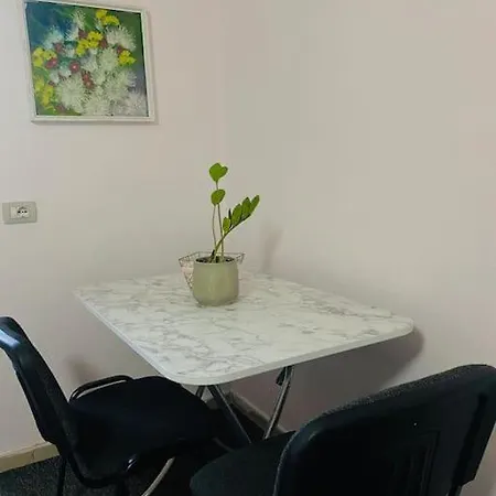 52 Διαμέρισμα Τίρανα